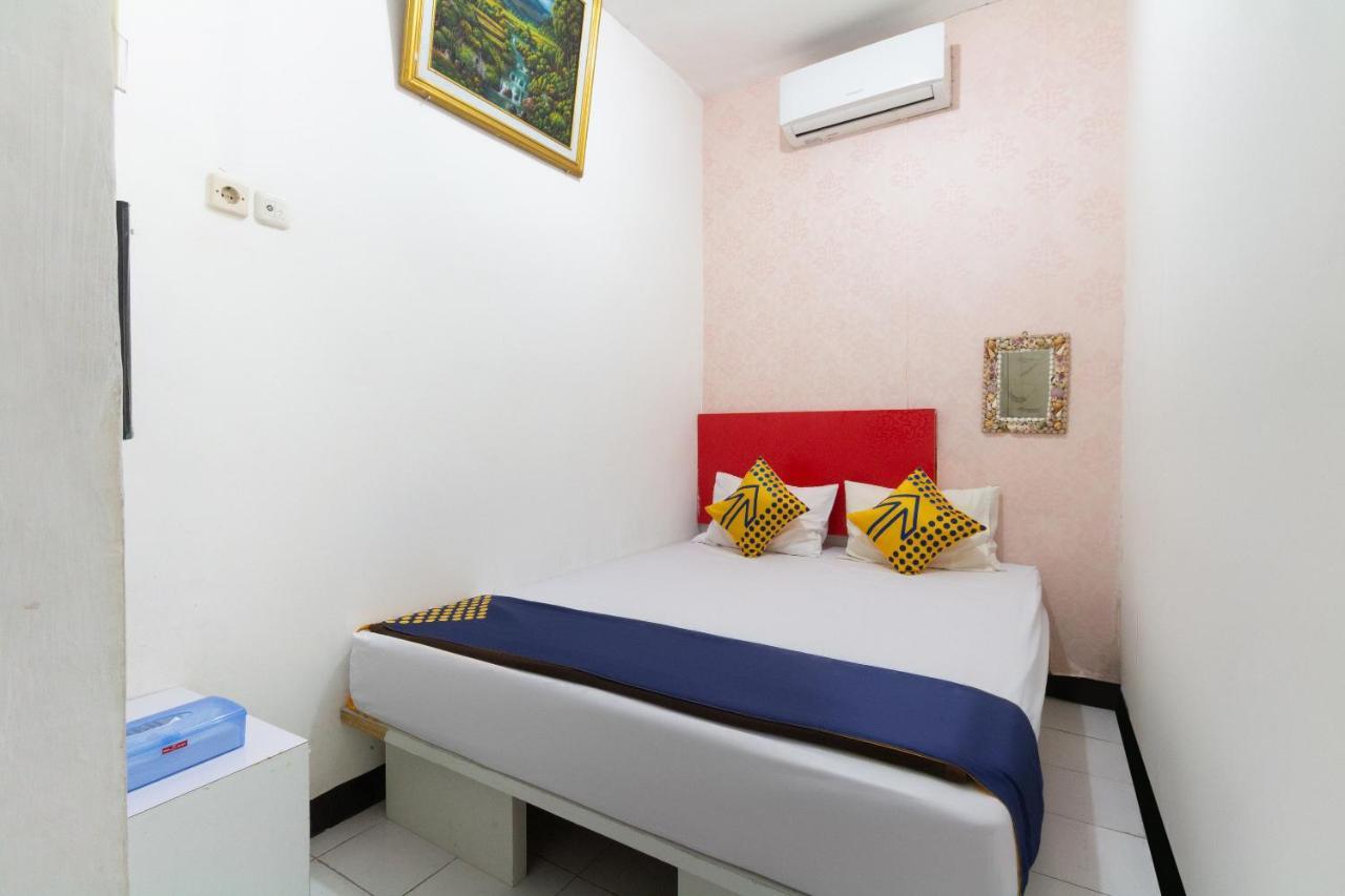 Spot On 2425 Salina Hotel Syariah Sidoarjo Exterior foto
